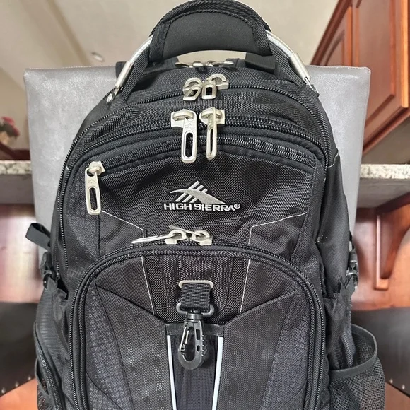 High Sierra 17" Laptop Backpack – TSA-Friendly, Black, Like New - Picture 3 of 14